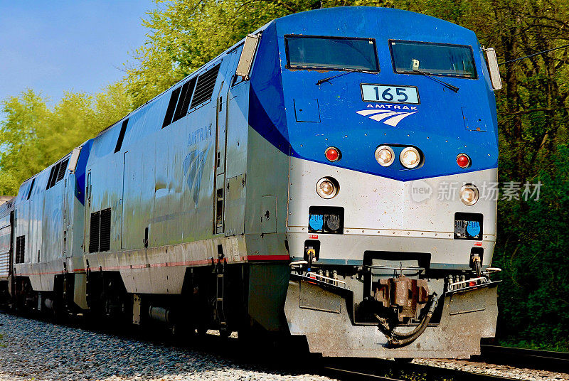 Amtrak的“Capitol Limited”客运列车，美国马里兰州的Point of Rocks